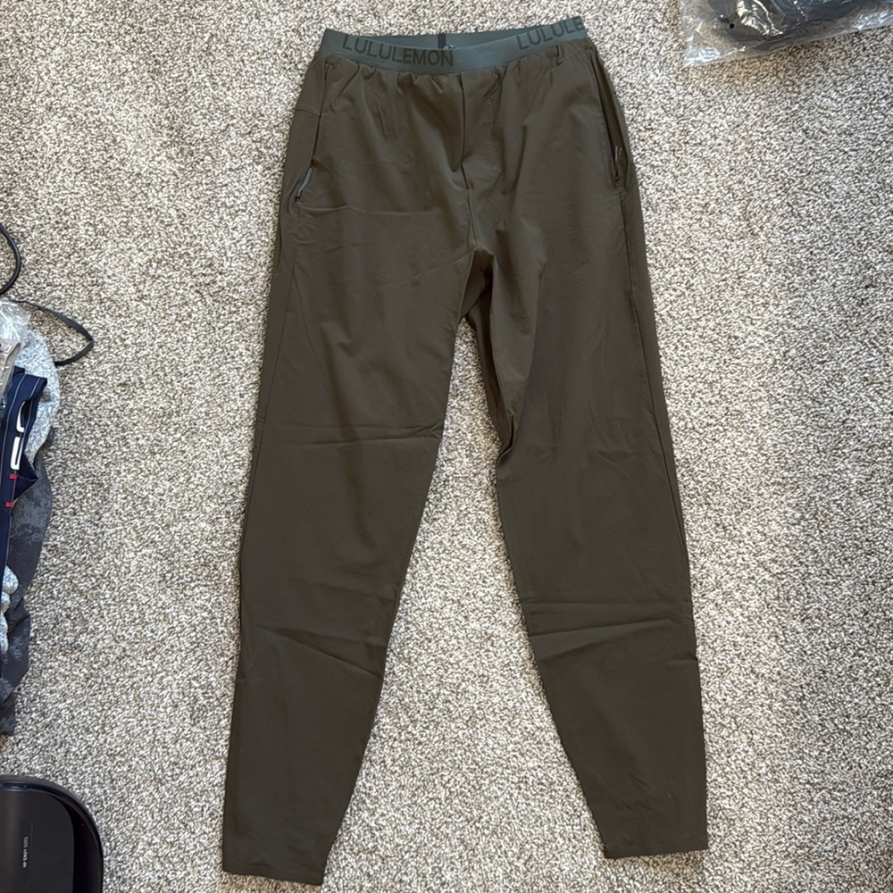 Lululemon Run State Jogger Size Small Dark Olive ABC Commission